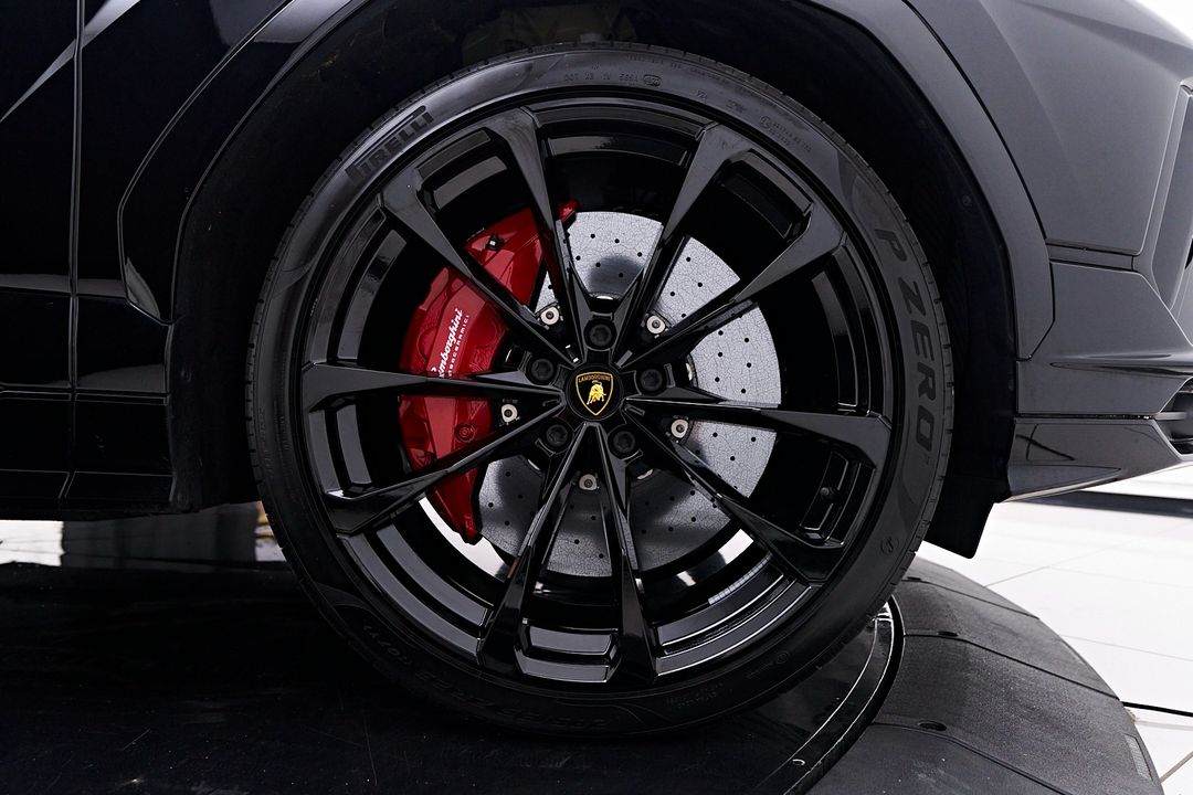 2024 Lamborghini Urus