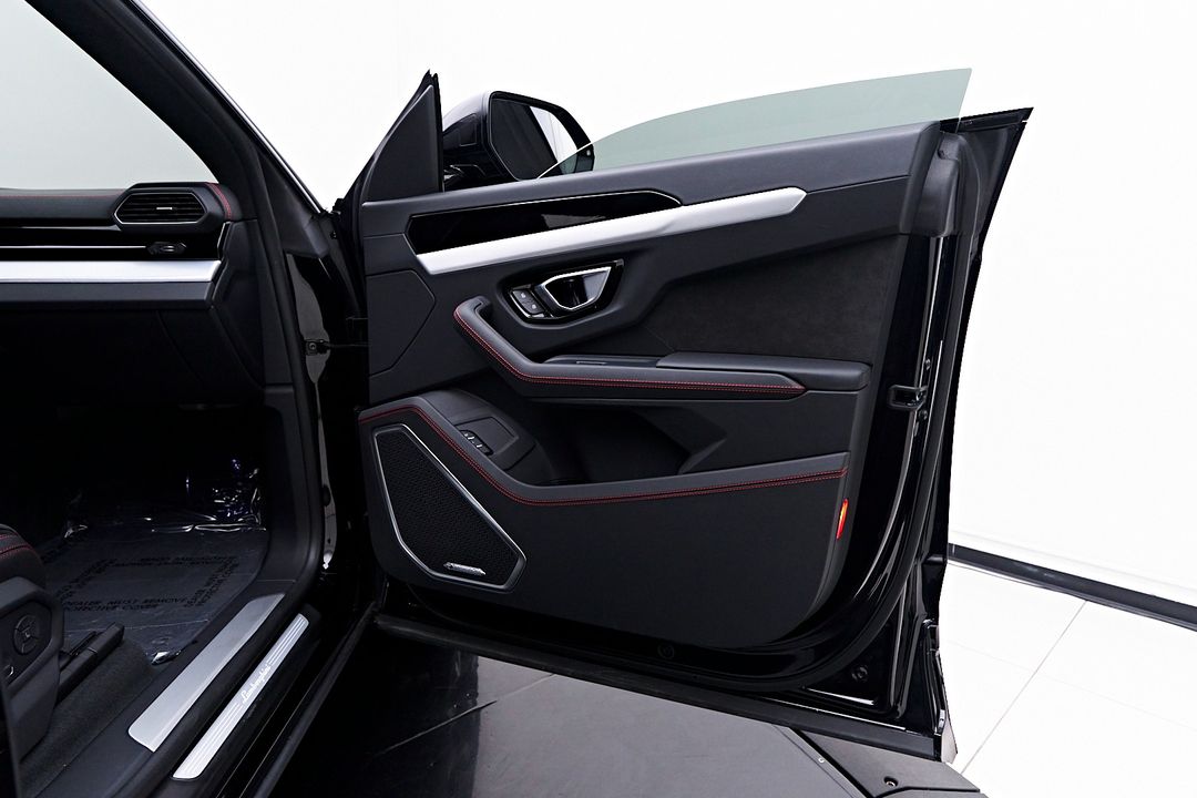 2024 Lamborghini Urus