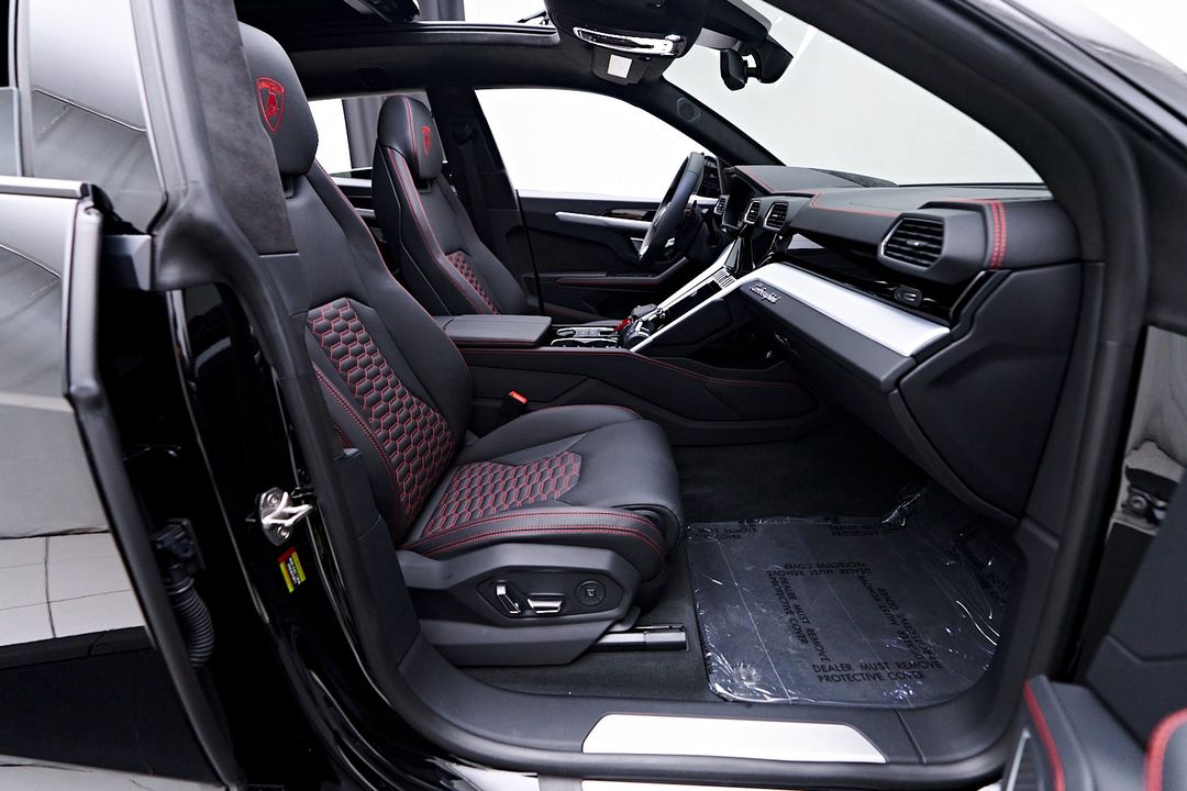 2024 Lamborghini Urus