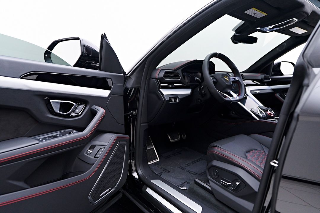 2024 Lamborghini Urus