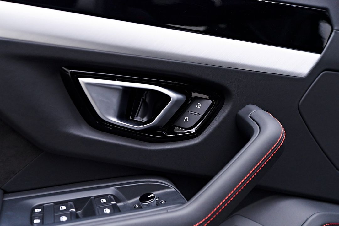 2024 Lamborghini Urus
