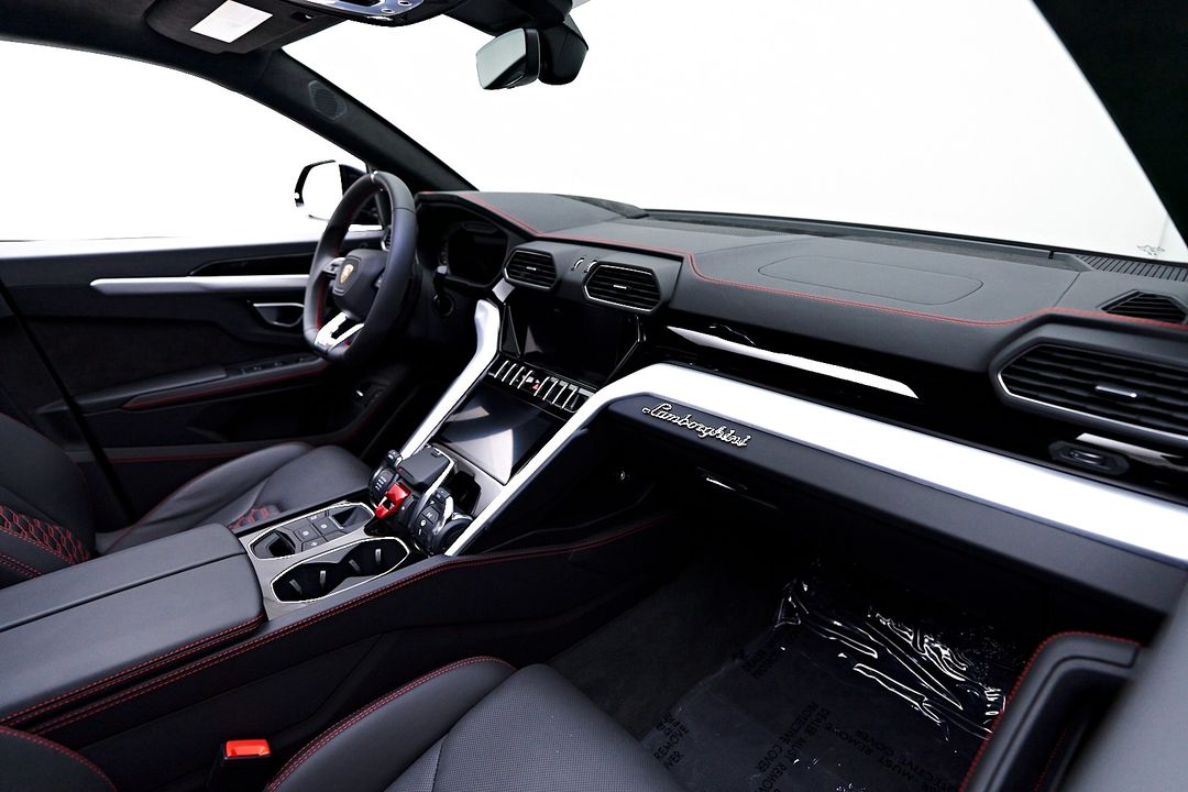 2024 Lamborghini Urus