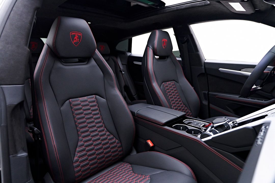 2024 Lamborghini Urus