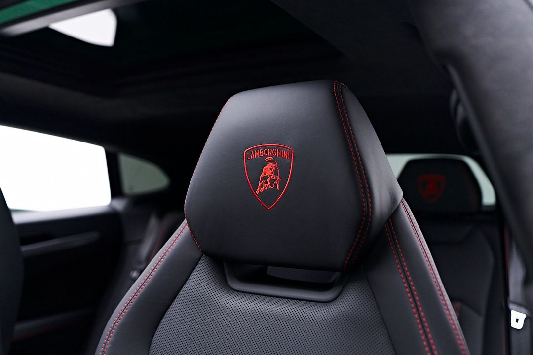 2024 Lamborghini Urus