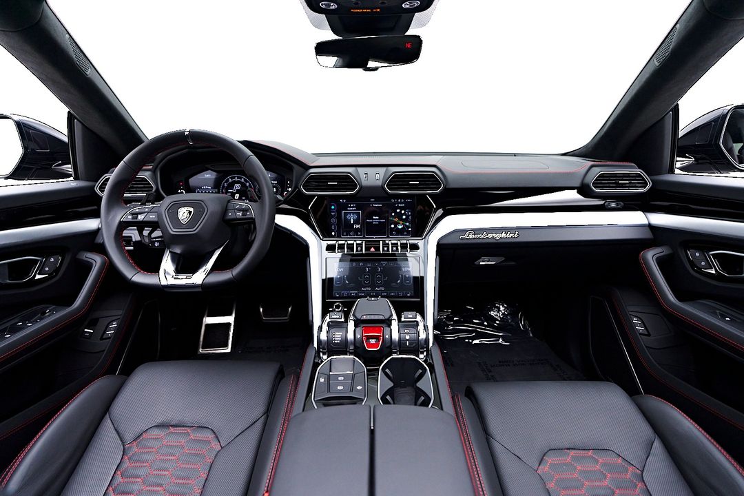 2024 Lamborghini Urus