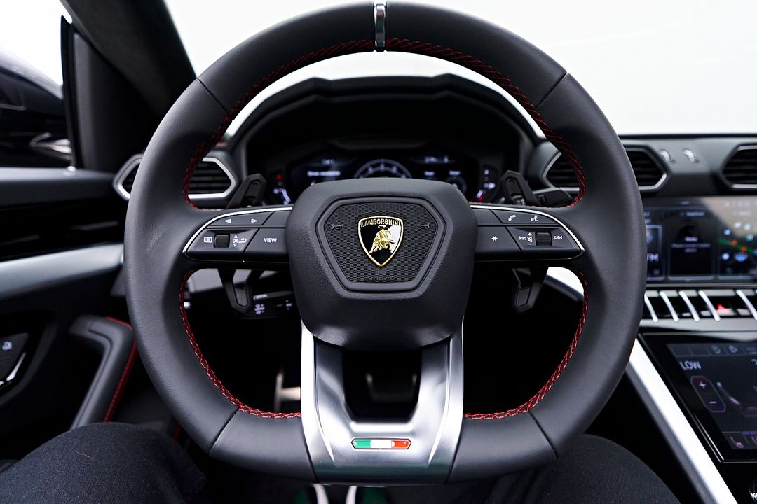 2024 Lamborghini Urus