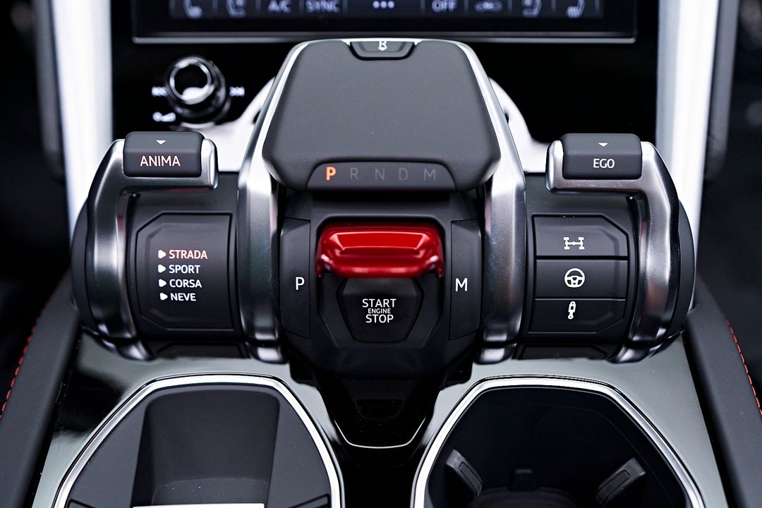 2024 Lamborghini Urus