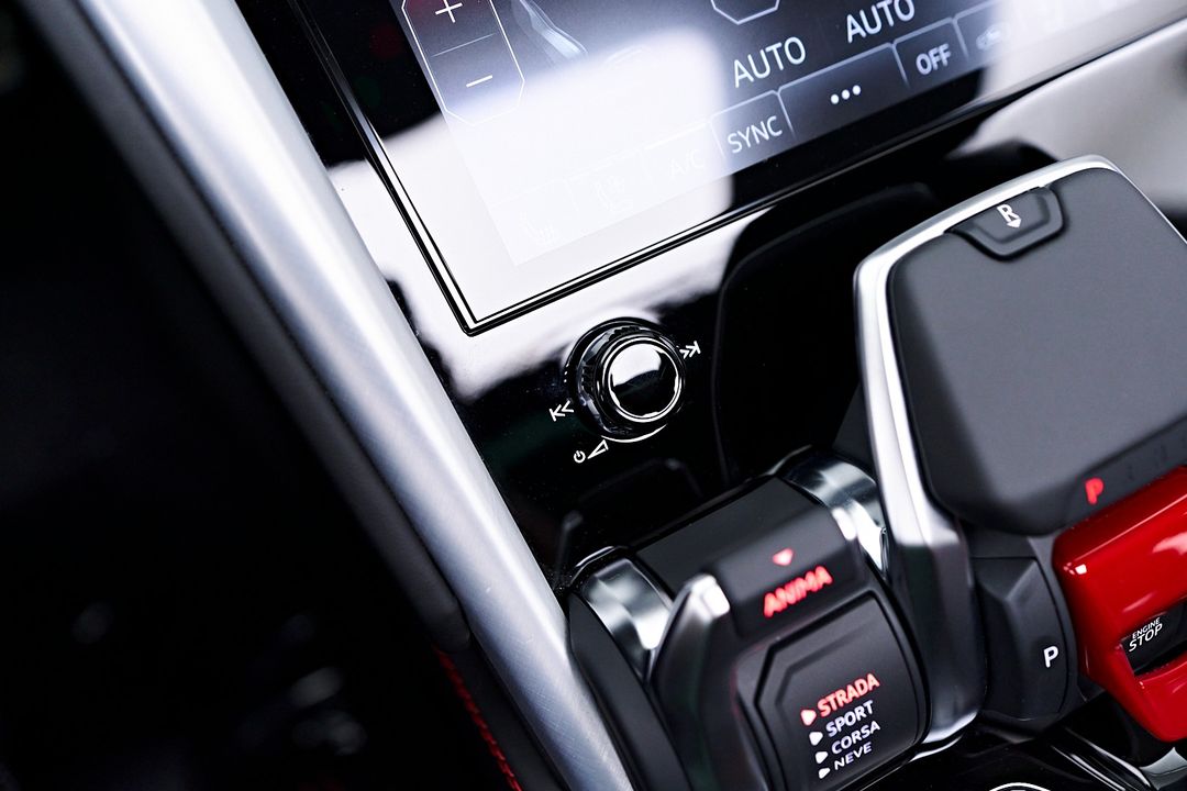 2024 Lamborghini Urus