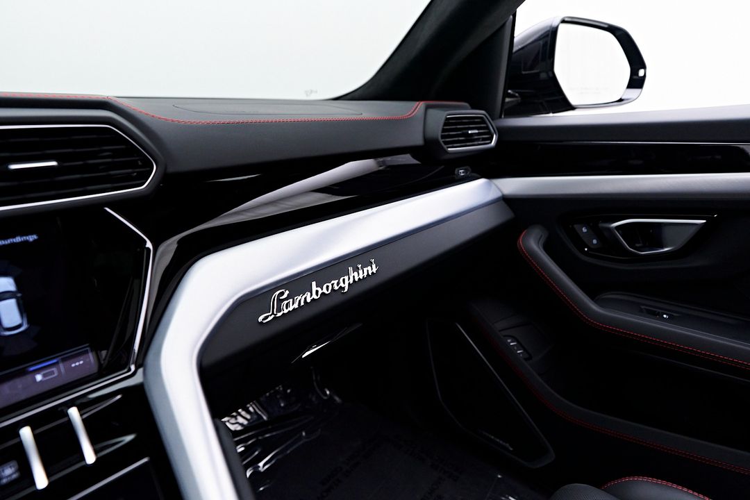 2024 Lamborghini Urus