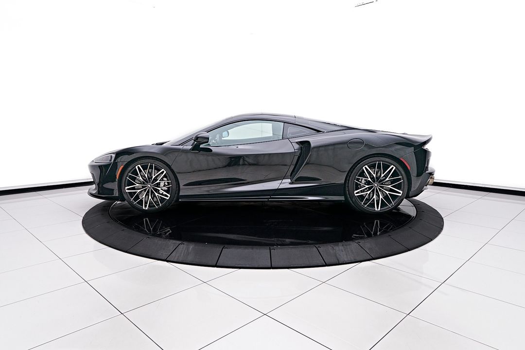 2021 McLaren GT