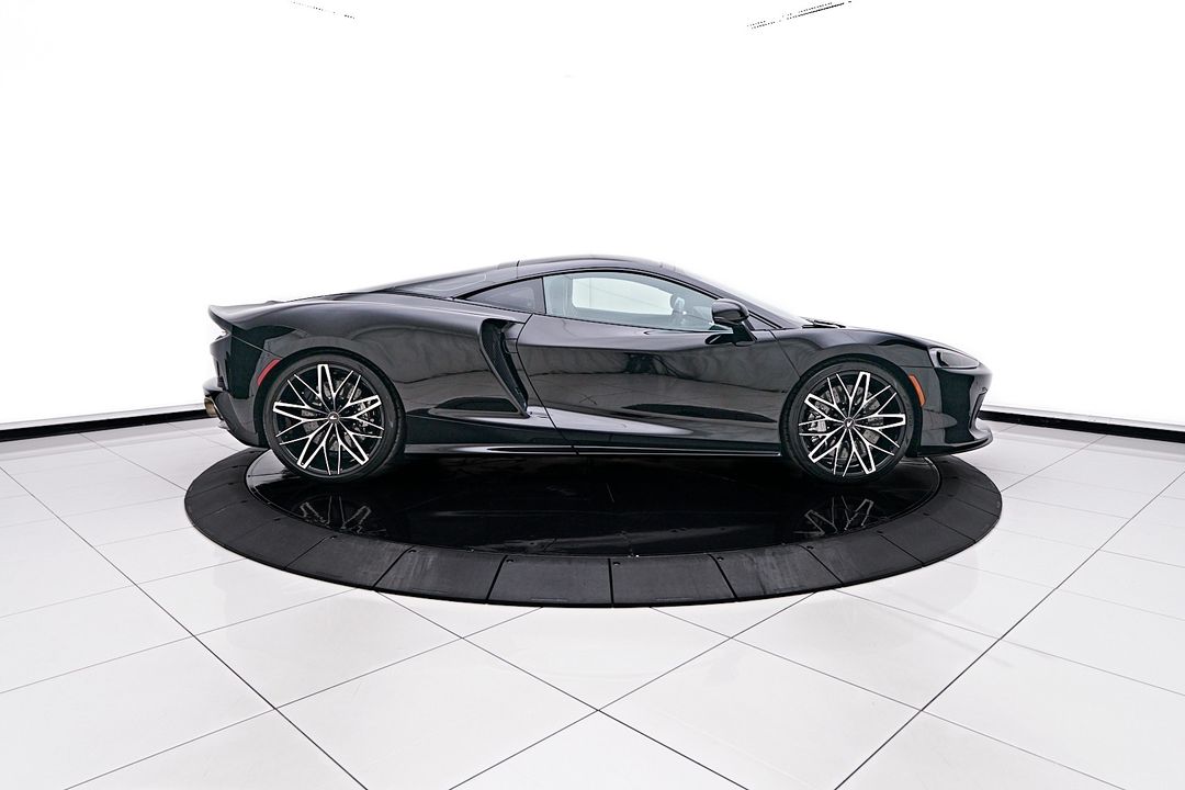 2021 McLaren GT