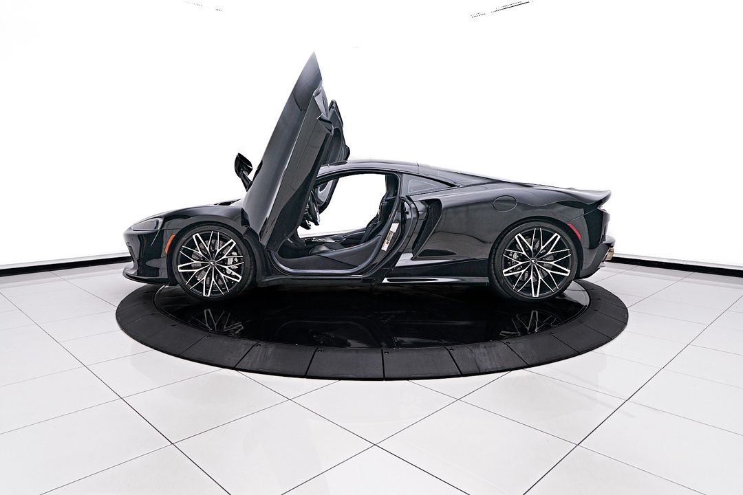 2021 McLaren GT