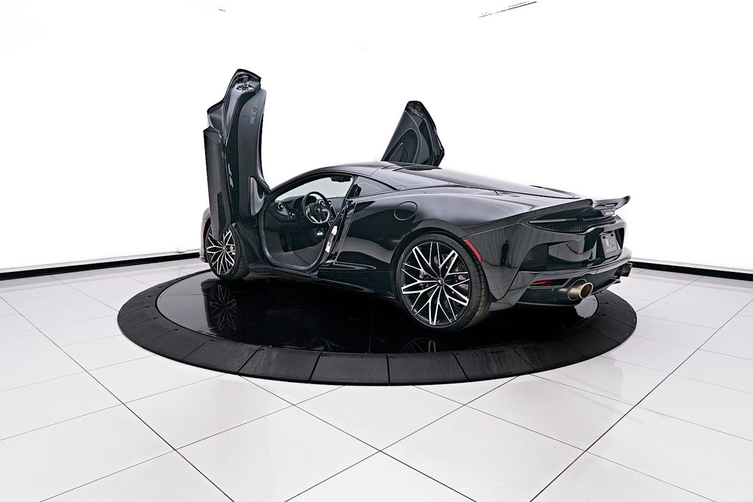 2021 McLaren GT