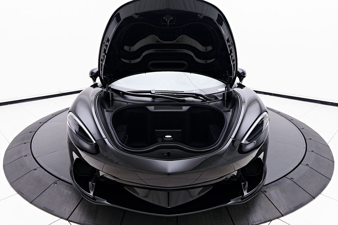 2021 McLaren GT