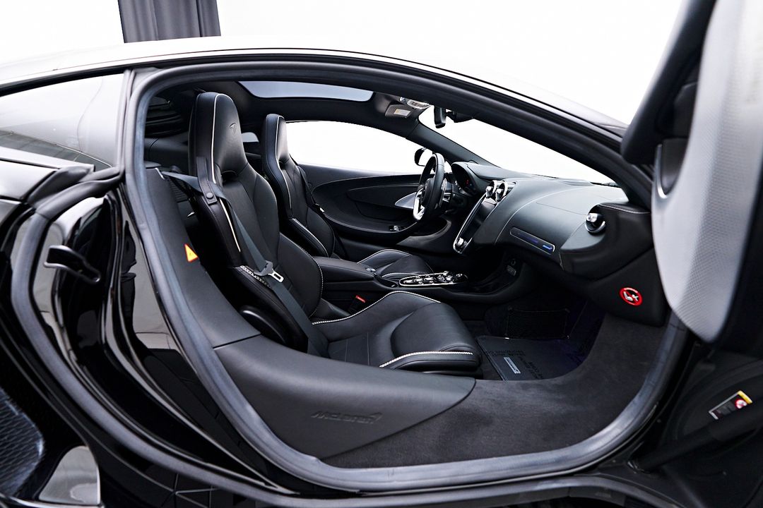 2021 McLaren GT