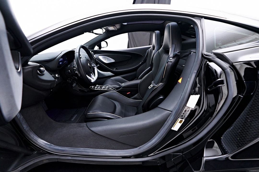 2021 McLaren GT