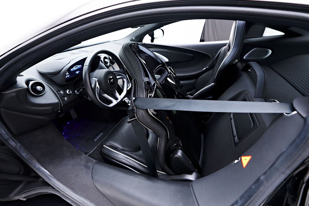2021 McLaren GT