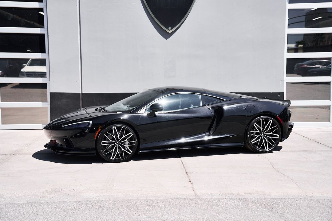 2021 McLaren GT