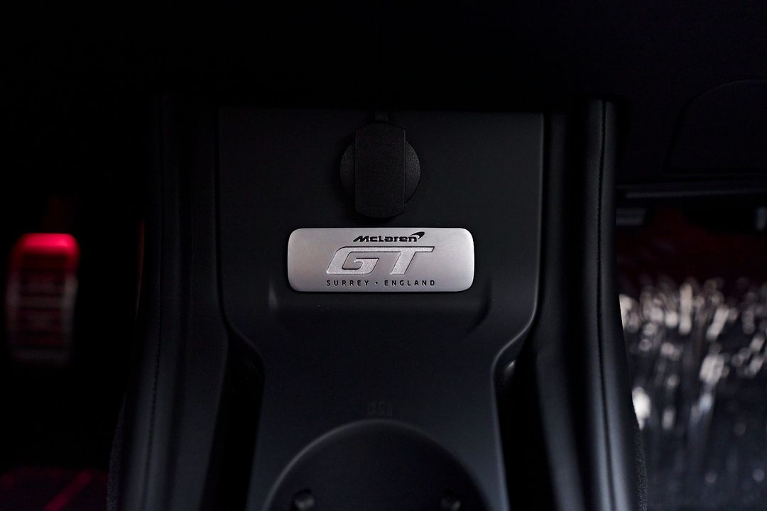 2021 McLaren GT