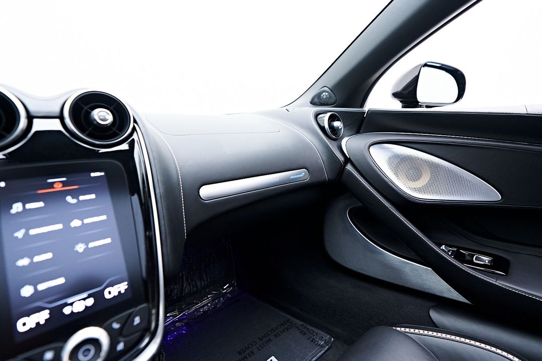 2021 McLaren GT