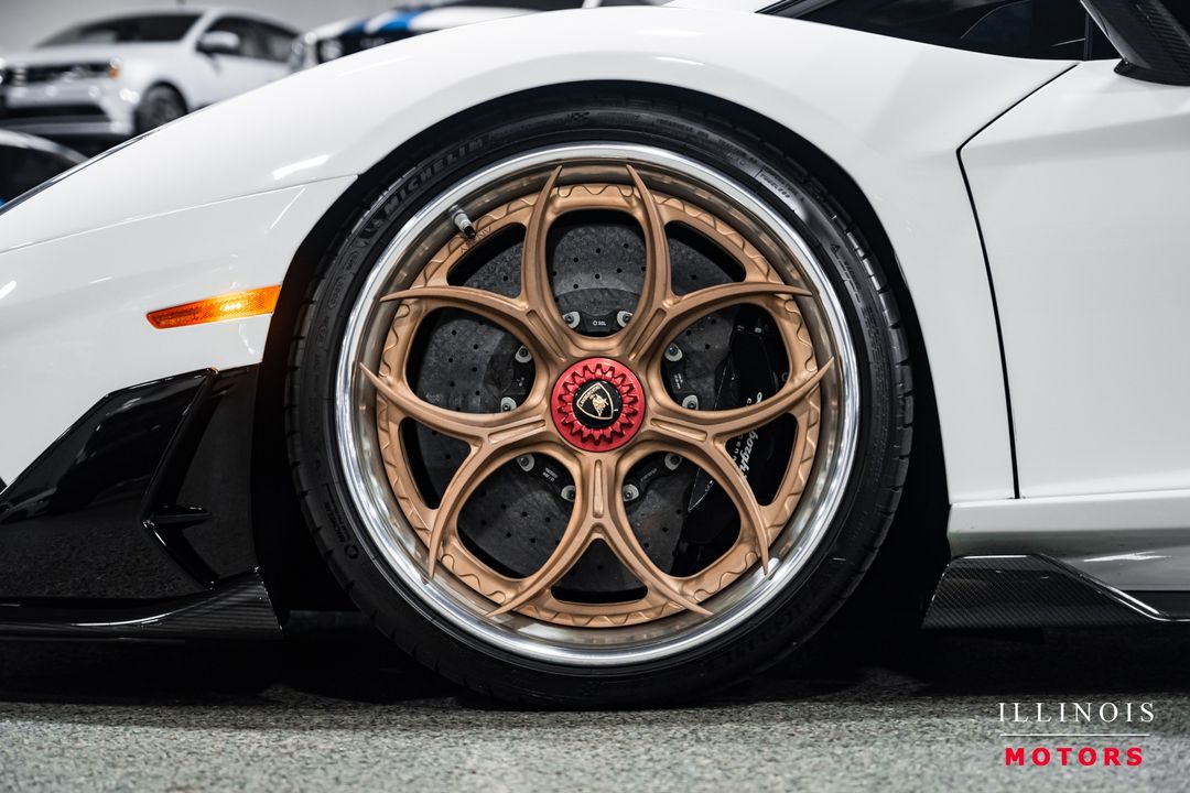 2019 Lamborghini Aventador