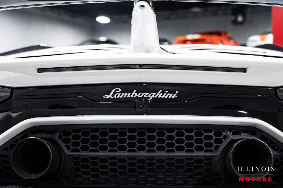 2019 Lamborghini Aventador
