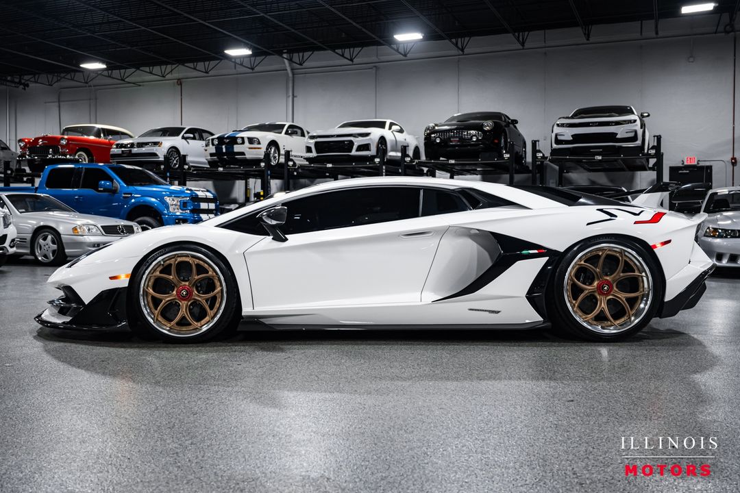 2019 Lamborghini Aventador