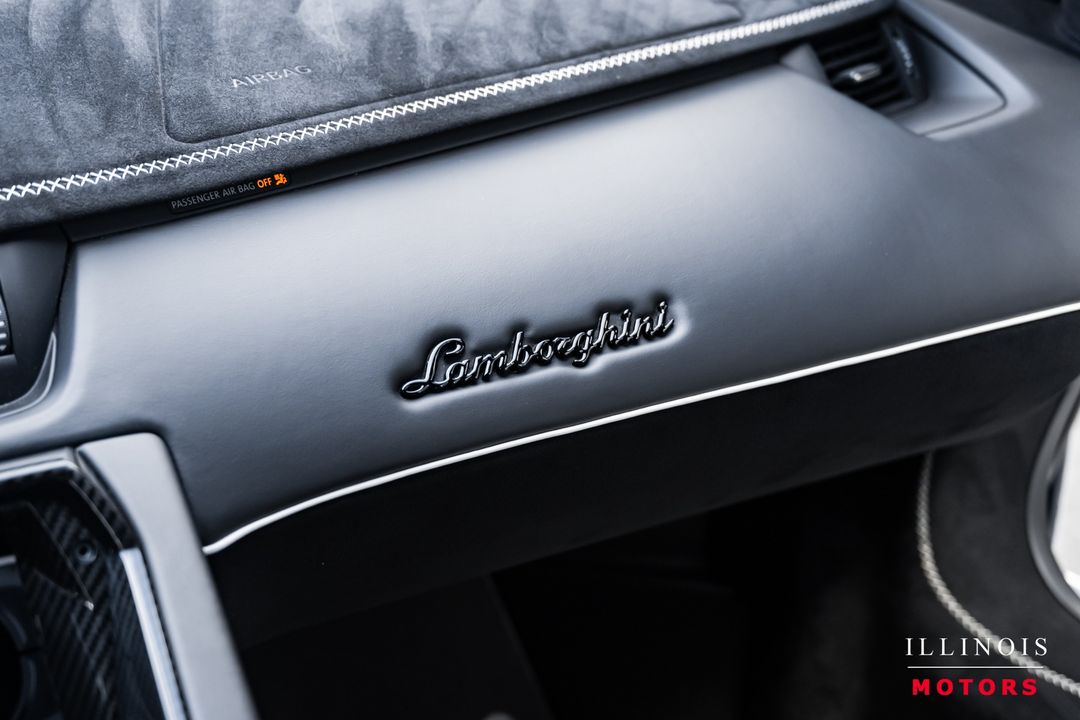 2019 Lamborghini Aventador
