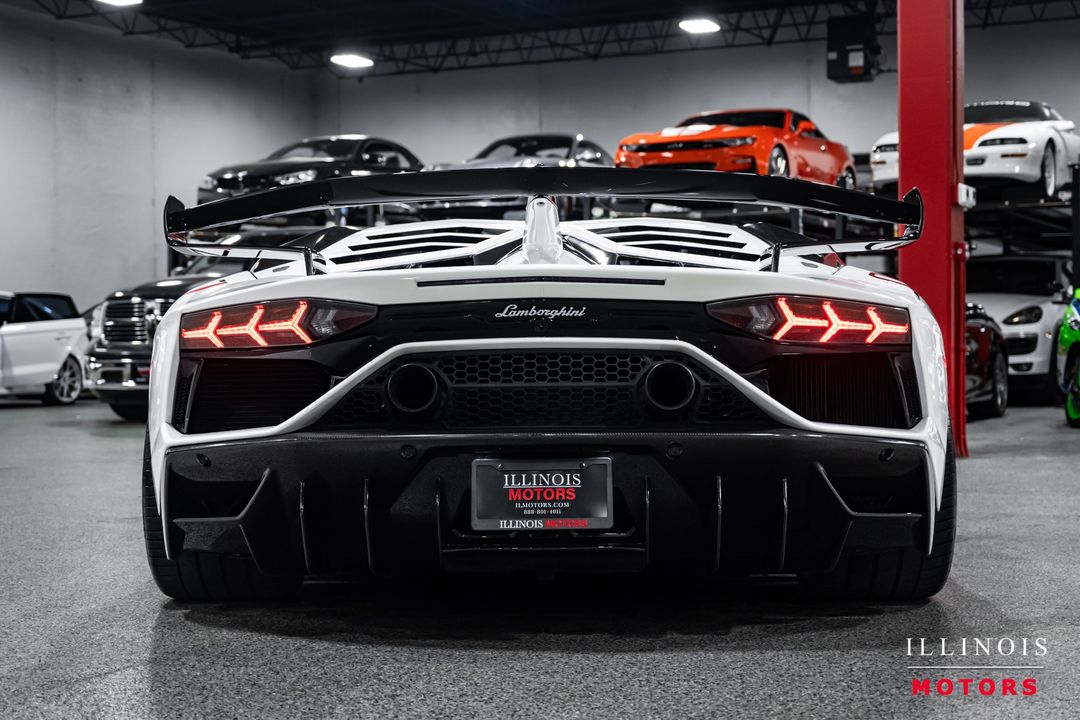 2019 Lamborghini Aventador