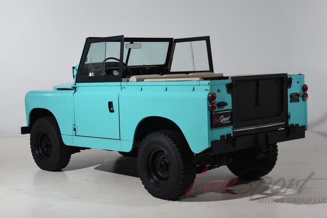 1967 Land Rover Safari