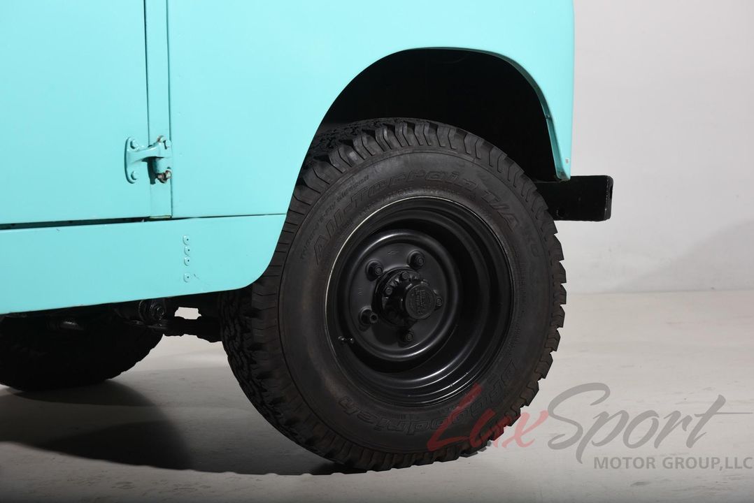 1967 Land Rover Safari