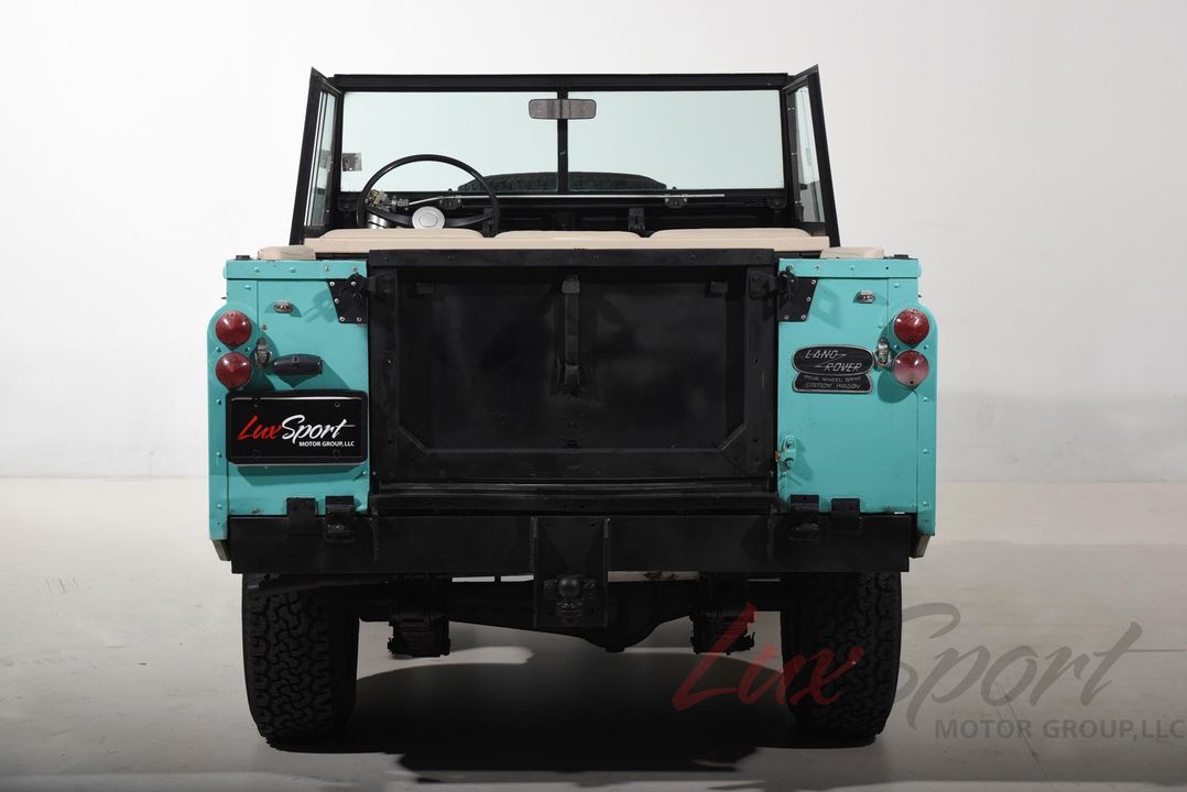 1967 Land Rover Safari