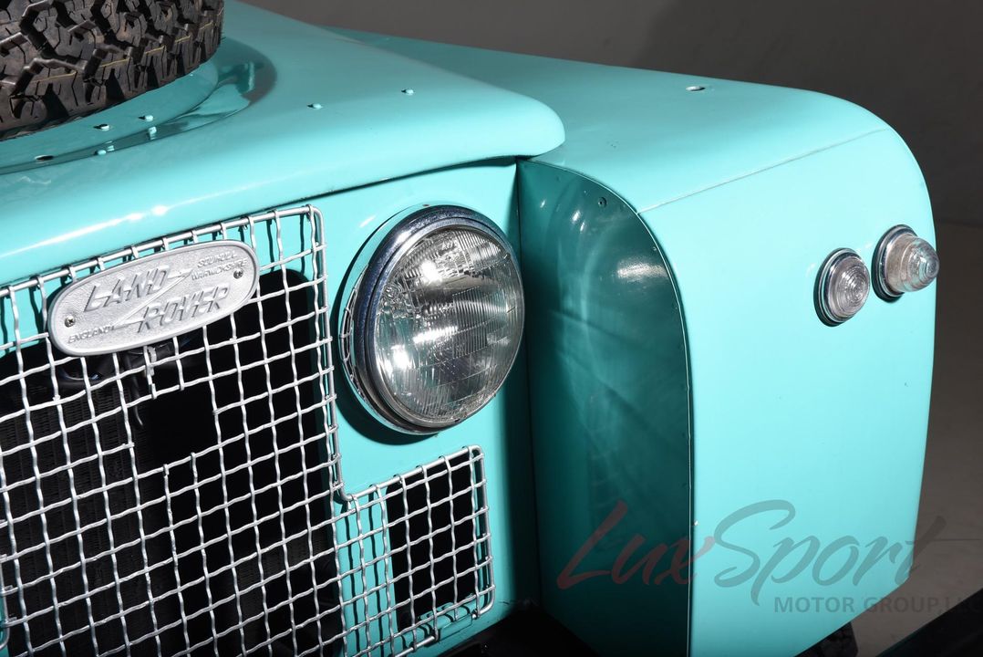 1967 Land Rover Safari