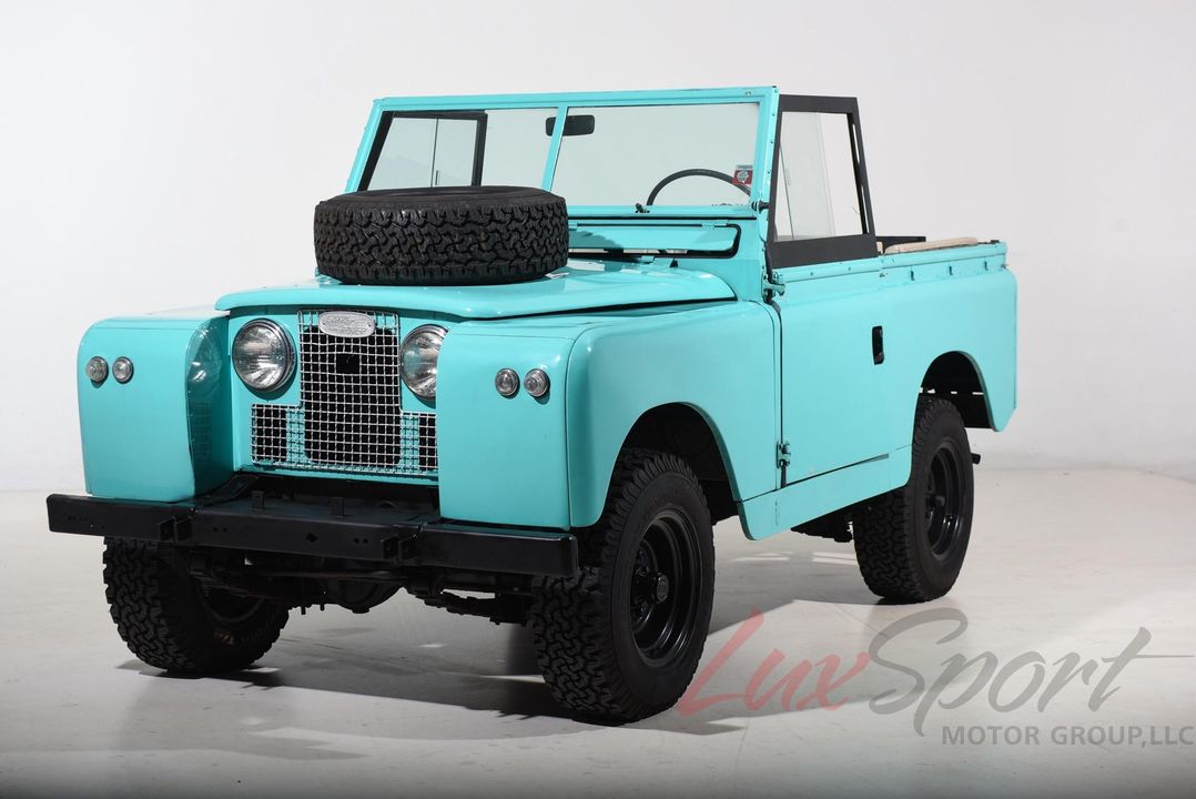 1967 Land Rover Safari