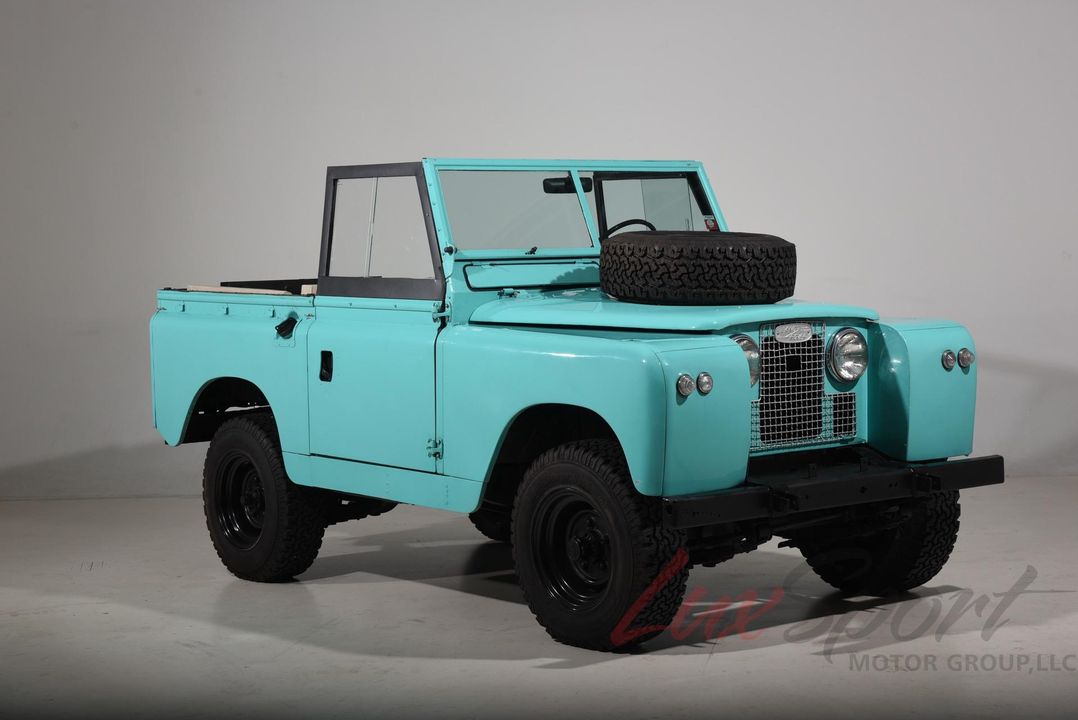 1967 Land Rover Safari