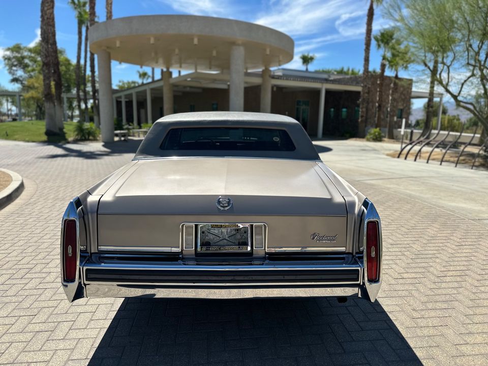1986 Cadillac Fleetwood Brougham 5.0