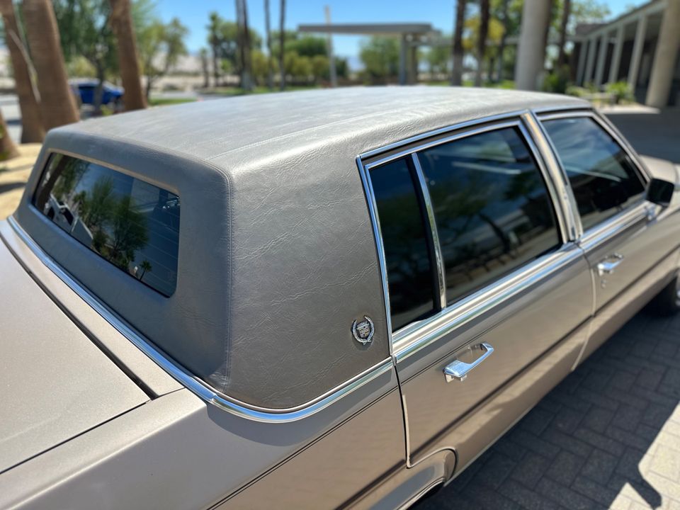 1986 Cadillac Fleetwood Brougham 5.0