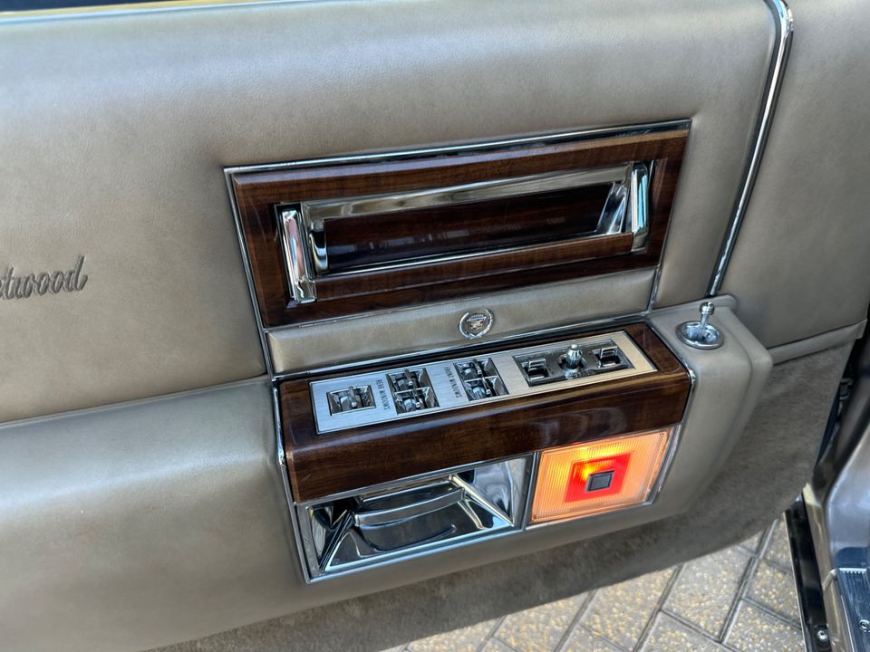 1986 Cadillac Fleetwood Brougham 5.0