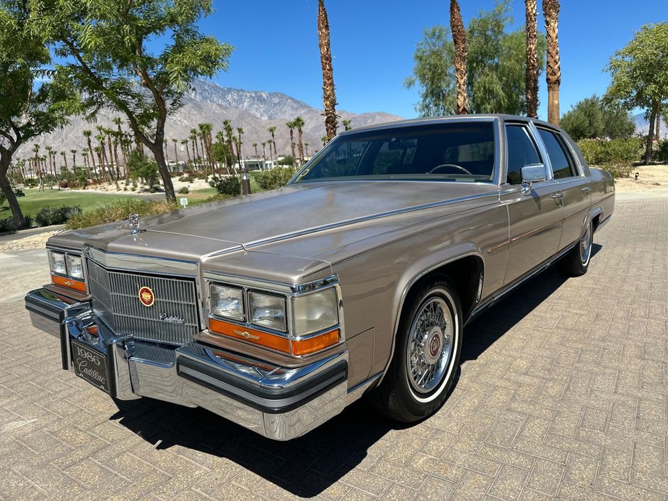 1986 Cadillac Fleetwood Brougham 5.0