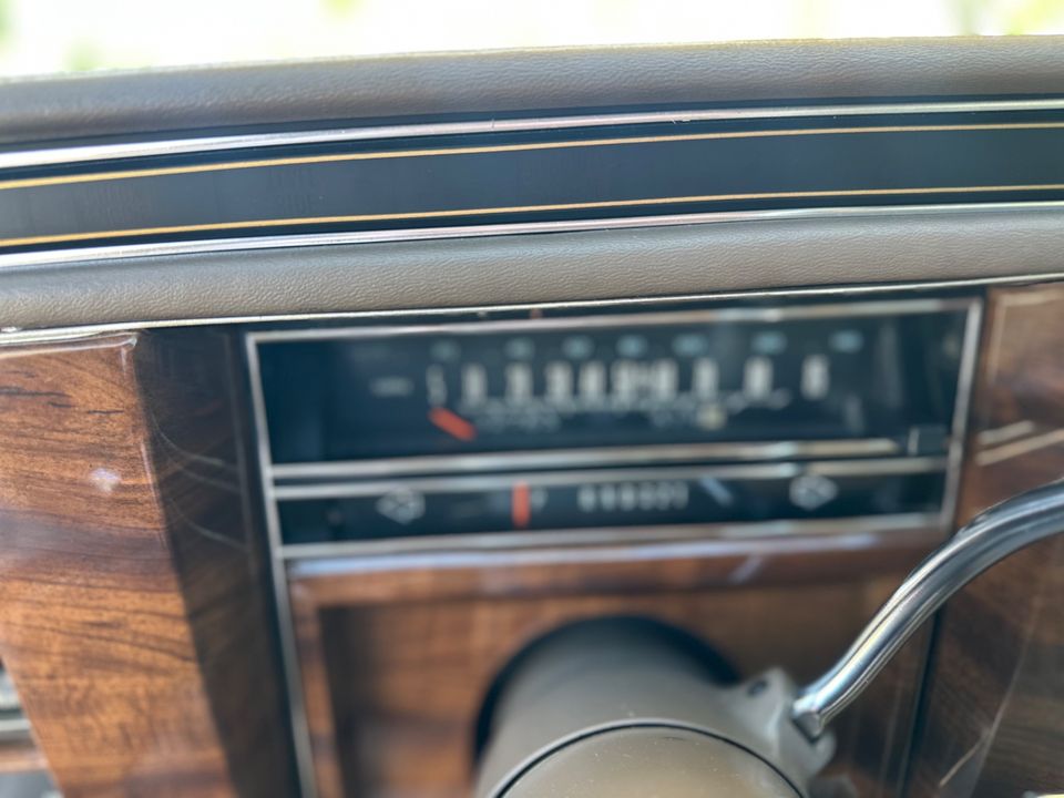 1986 Cadillac Fleetwood Brougham 5.0