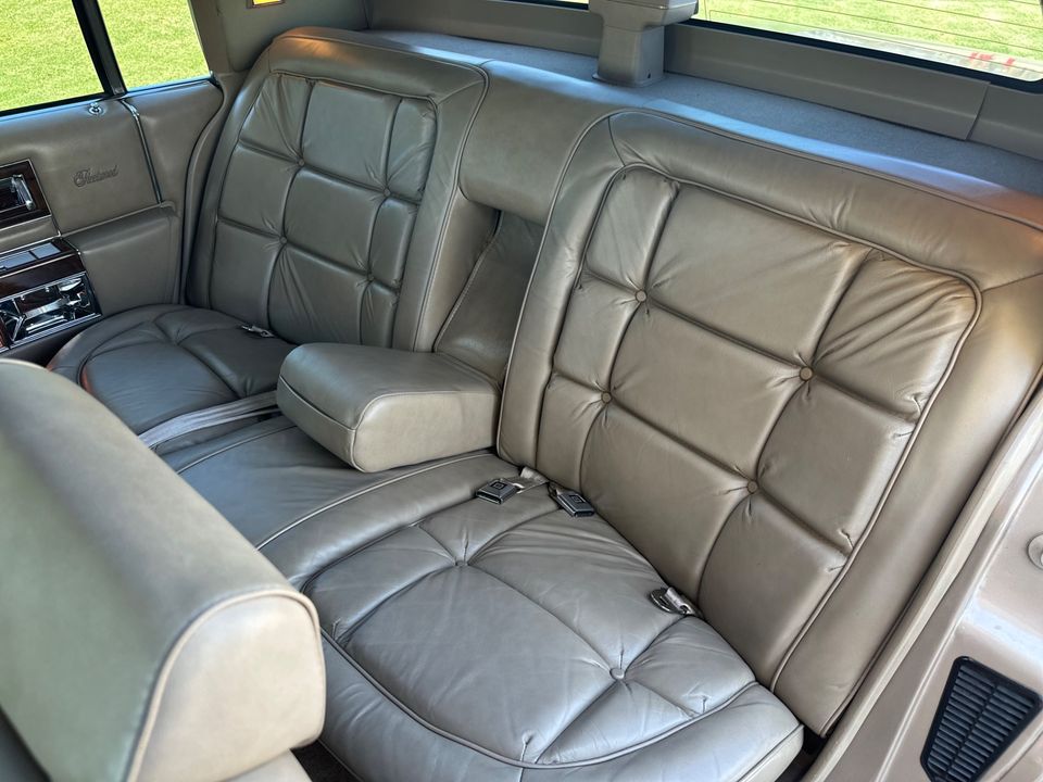 1986 Cadillac Fleetwood Brougham 5.0