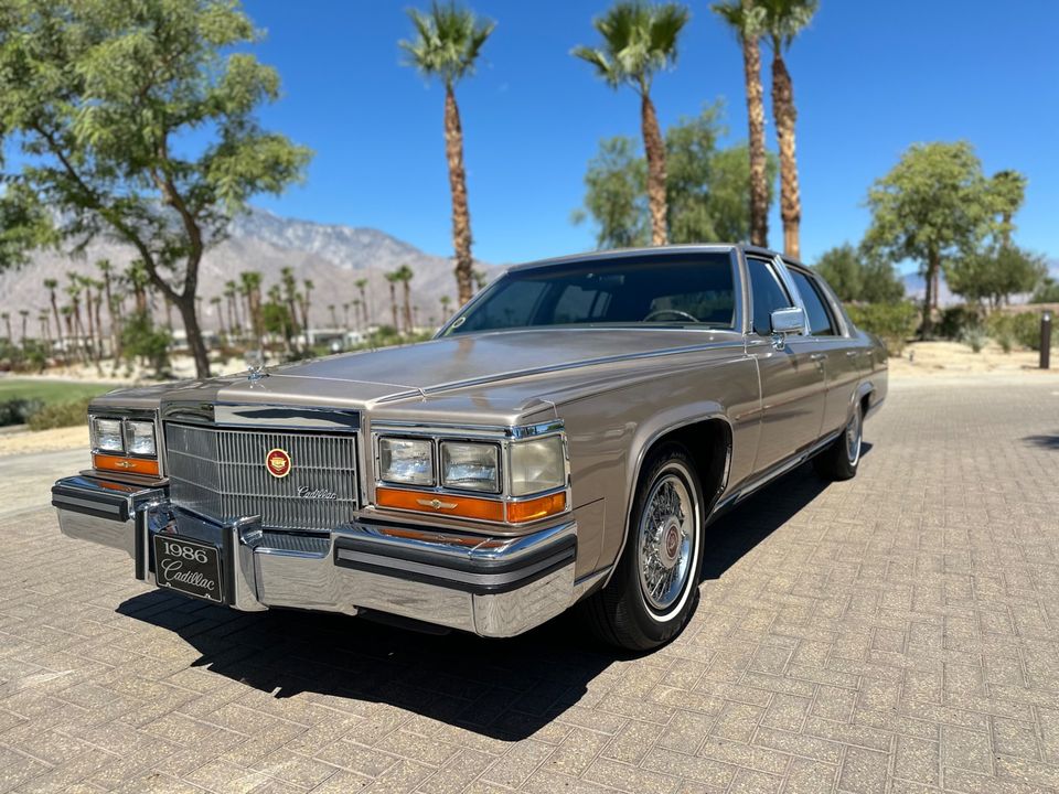 1986 Cadillac Fleetwood Brougham 5.0