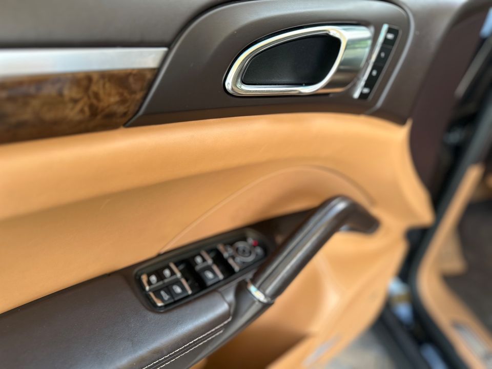 2011 Porsche Cayenne