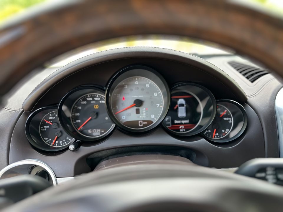 2011 Porsche Cayenne