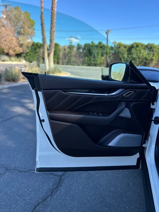 2021 Maserati Levante