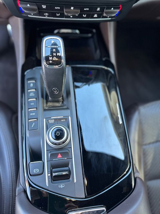 2021 Maserati Levante