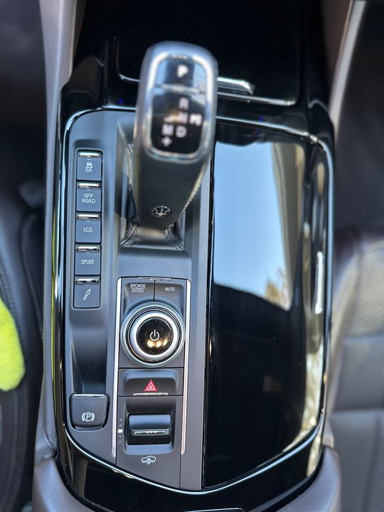 2021 Maserati Levante