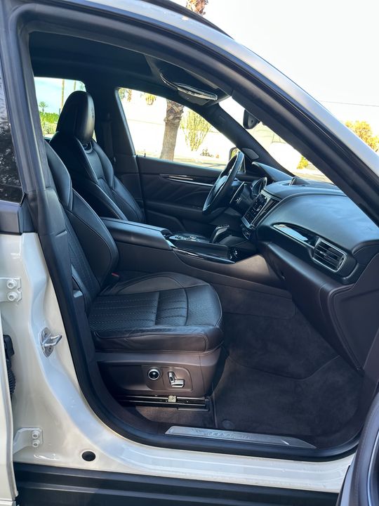 2021 Maserati Levante