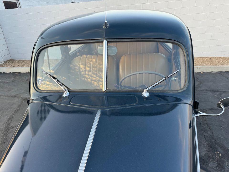 1940 Ford Deluxe