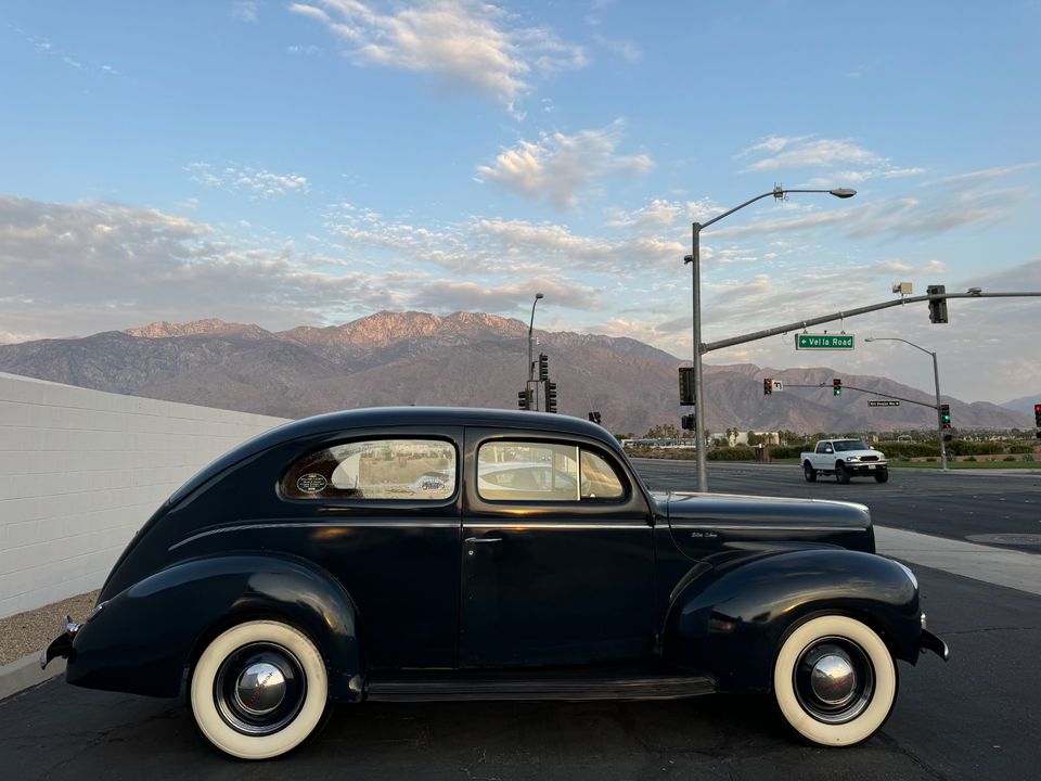 1940 Ford Deluxe